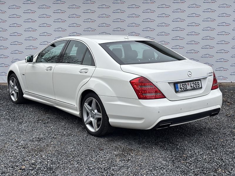 Mercedes-Benz Třídy S (2010) 350CDI, AMG, 180kW, 4 Matic - fotka 6 z 21