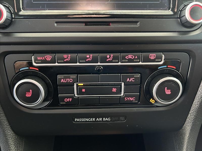 Volkswagen Golf 1,2   TSI,SERVISKA,MATCH - fotka 18 z 25