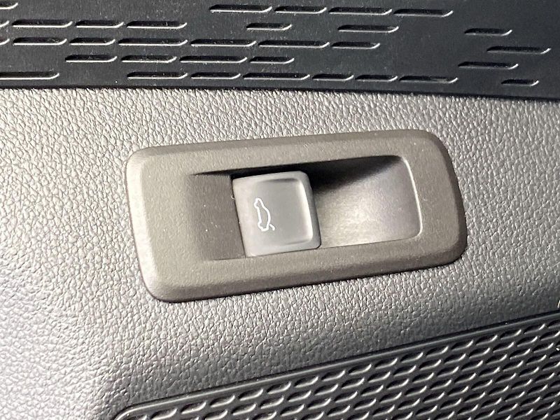 Škoda Octavia (2023) Combi 2.0 TSI RS - fotka 22 z 38