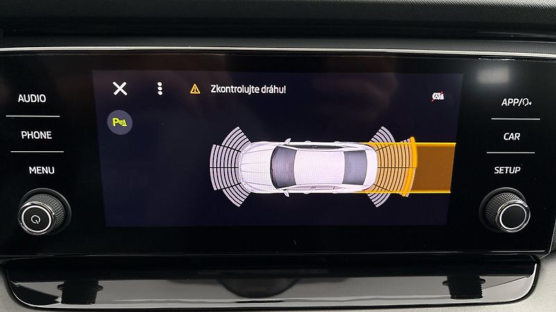 Škoda Octavia 2.0 TDI Ambition - fotka 12 z 24