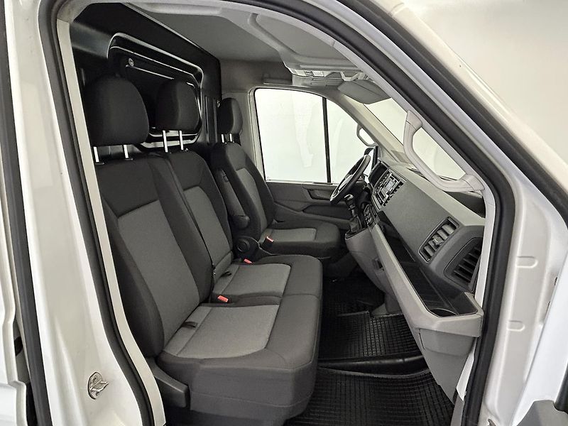 Volkswagen Crafter 2.0 TDI L2H3 - fotka 18 z 21