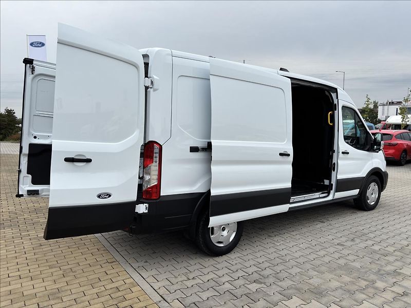 Ford Transit 2,0 EcoBlue 96kW L3 DPH - fotka 11 z 39