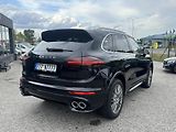 Porsche Cayenne (2016) Porsche Cayenne 2016 - náhled 8