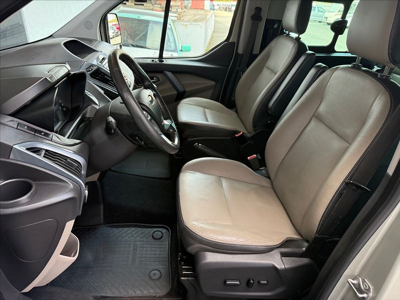 Ford Tourneo Custom 2,2 TitaniumX,92kW,po servisu - fotka 11 z 30