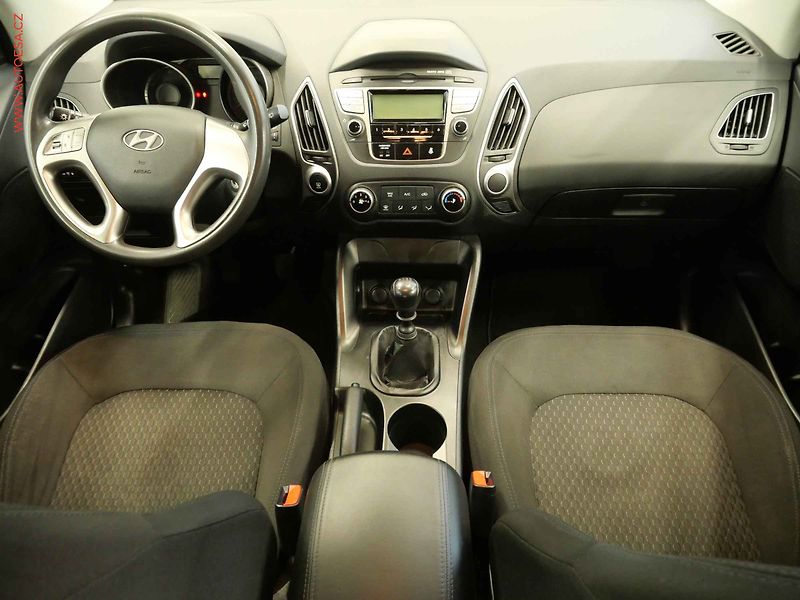 Hyundai ix35 (2011) 1.6GDI, ČR, AC, temp - fotka 8 z 19