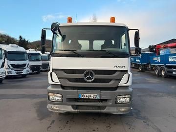 Mercedes-Benz Axor (2013) 2533 6x2 cisterna na vodu  - fotka 2 z 27