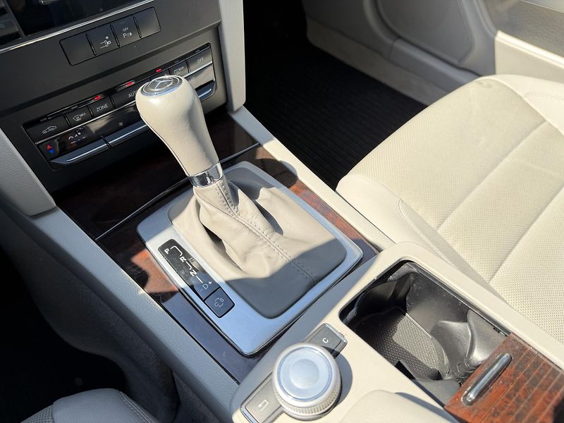 Mercedes-Benz Třídy E 250 CGI 5G KUPÉ SERVISKA - fotka 24 z 39