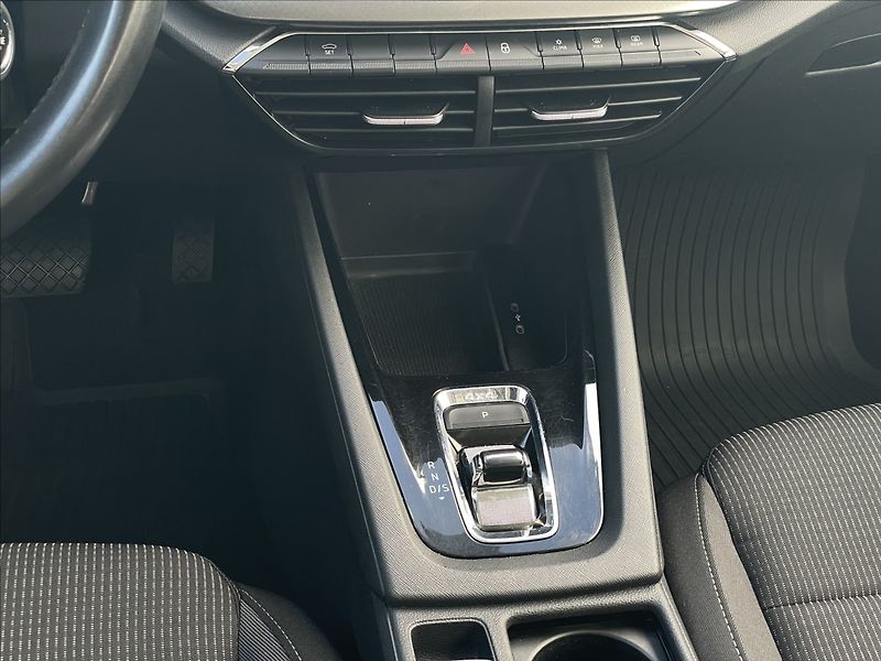 Škoda Octavia 2,0 TDI 4x4 DSG Ambi Plus TZ - fotka 12 z 22