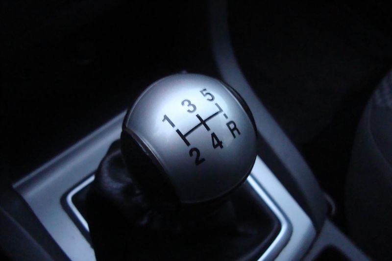 Ford Focus (2007) 1.6i,ČR,Pravid.serv.STK 5/2027 - fotka 42 z 54