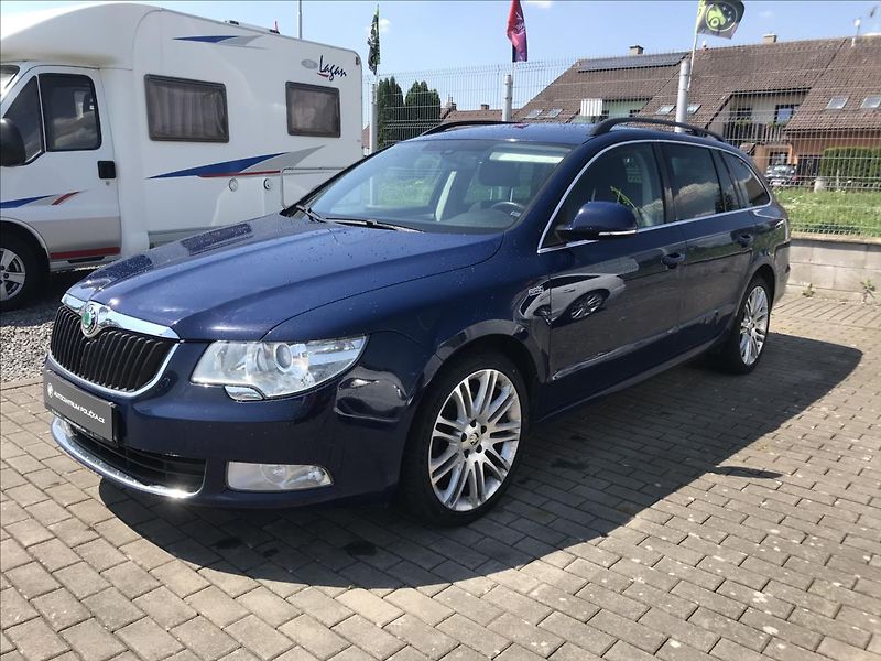 Škoda Superb 2,0 Automatická převodovka DSG - fotka 1 z 11