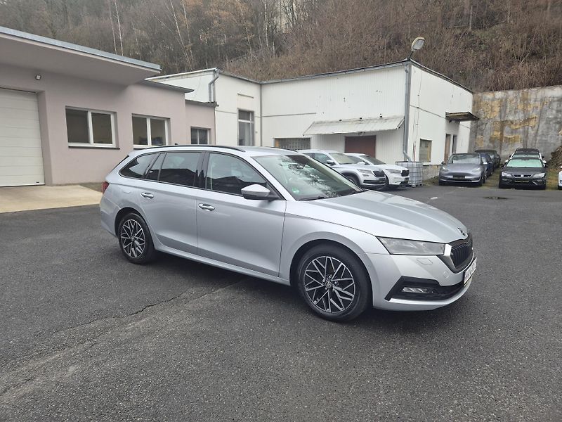 Škoda Octavia ZAMLUVENO ! 2,0TDi 85kw 17ALU - fotka 3 z 46