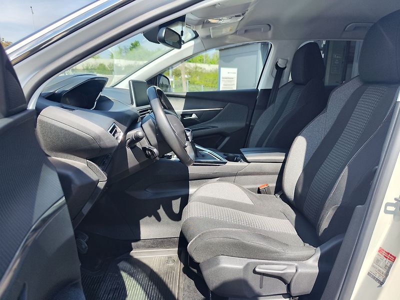 Peugeot 3008 1.5 HDi/96kW Active - fotka 14 z 33
