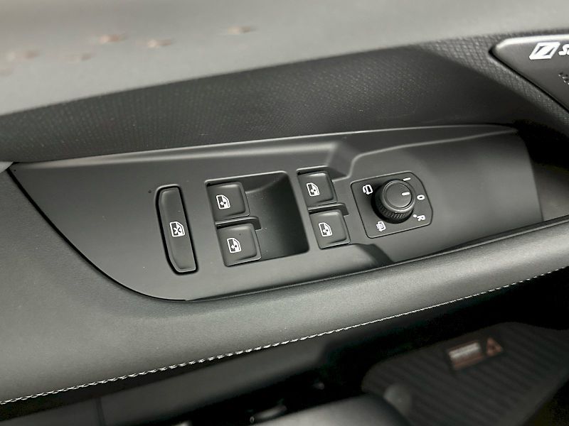 Cupra Terramar (2026) VZ 2.0 TSI 195kW 4x4 DSG - fotka 32 z 38