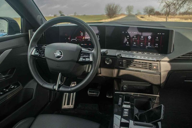 Opel Astra je jedním z posledních naftových hatchbacků na našem trhu.
