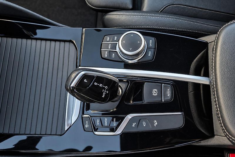 BMW X4 (2021) M40D HUD+LED+PANO+NAV+ Xdrive - fotka 11 z 15