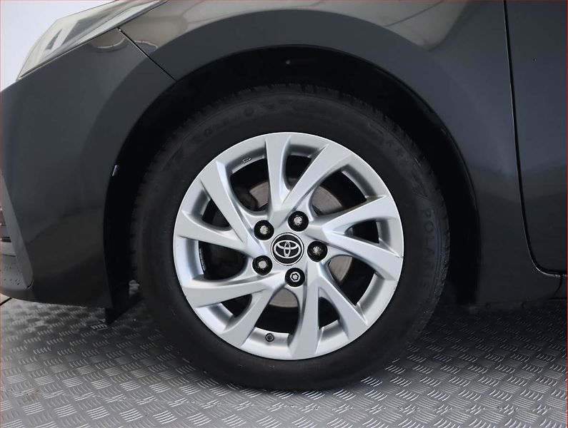 Toyota Corolla (2016) 1.4 D-4D, Serv.kniha, Tempomat - fotka 15 z 19