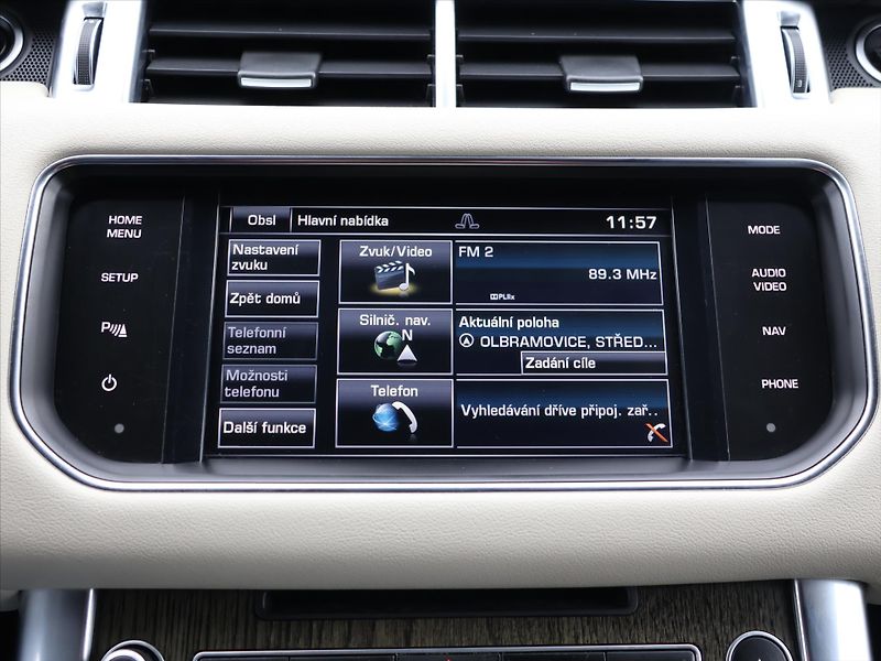 Land Rover Range Rover Sport 3,0 SDV6 215kW Kůže Kamera CZ - fotka 28 z 41
