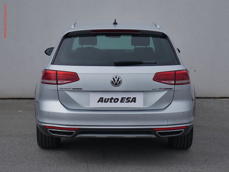 Volkswagen Passat (2017) 2.0TDi, ČR, DSG, LED, navi - fotka 5 z 23