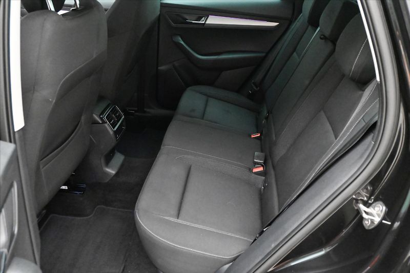 Škoda Karoq 2,0 TDI 85 kW Clever NAVI Záru - fotka 14 z 31