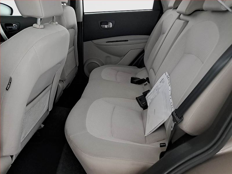 Nissan Qashqai (2010) Acenta 2.0, 4X4, Automat, ČR - fotka 11 z 14
