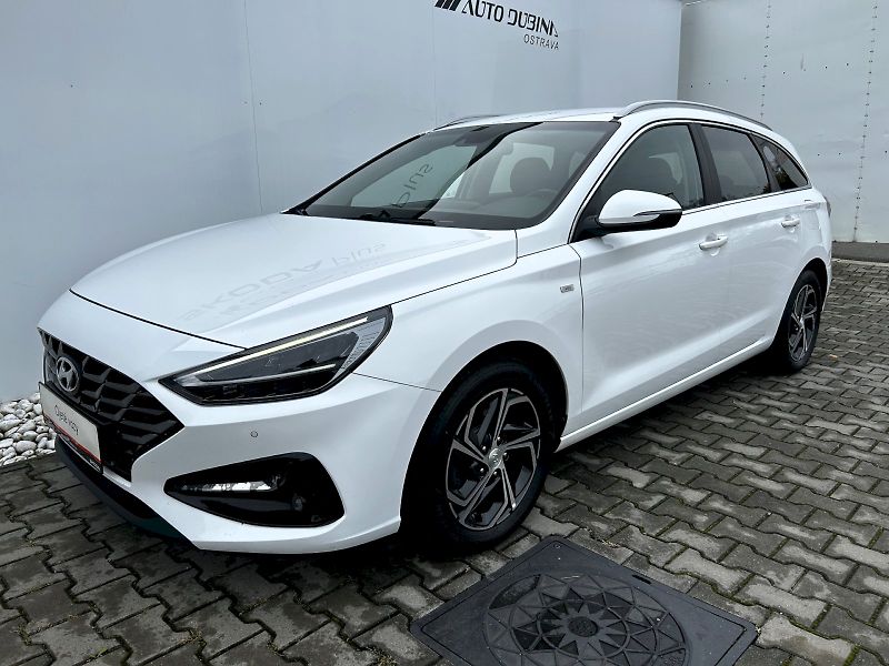 Hyundai i30 (2021) Combi 1.5 T-GDI MHEV MP6 Style - fotka 28 z 30