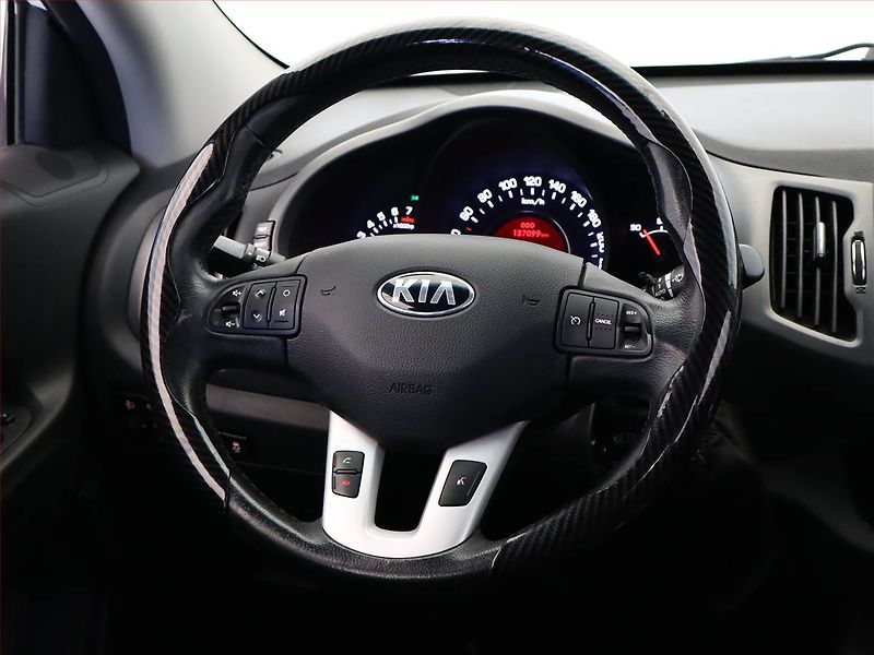 Kia Sportage (2013) 1.6 GDI, ČR,1.maj, Tempomat - fotka 13 z 15