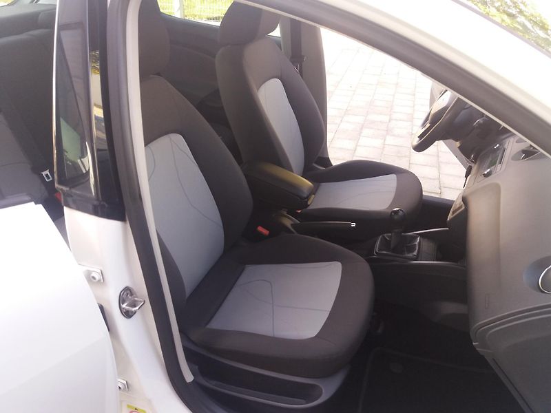 Seat Ibiza 1.2TSi,63kW,ESP,DIG.KLIM, - fotka 12 z 17