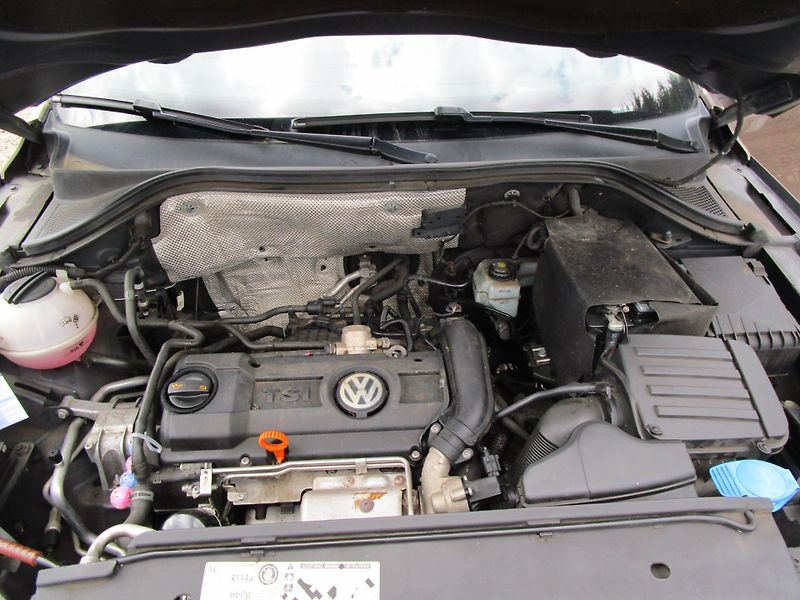 Volkswagen Tiguan 1,4TSi-90KW-STK+NOVÉ ROZVODY - fotka 17 z 18