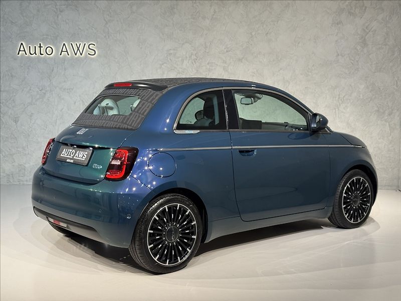 Fiat 500e La Prima Kamera LED Assist - fotka 9 z 44