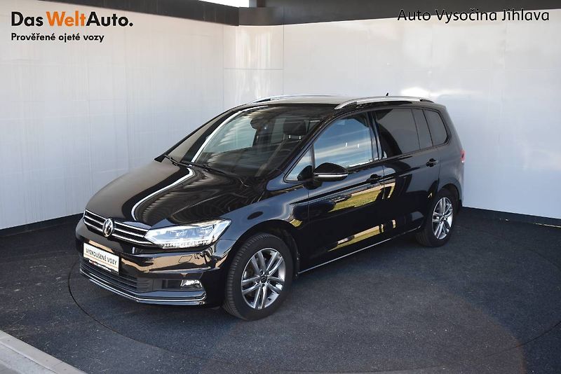 Volkswagen Touran (2023) 1.5TSI 110kW DSG, LED - fotka 1 z 26
