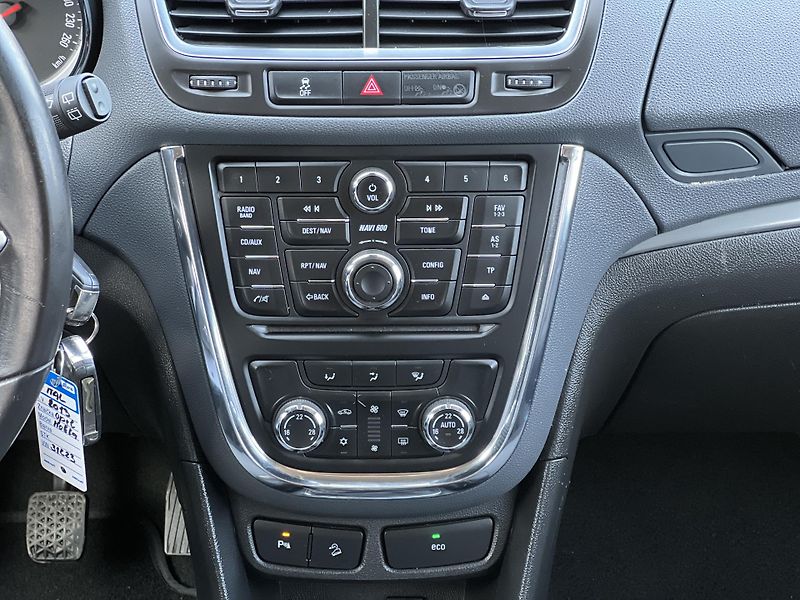 Opel Mokka 1.4T COSMO 4x4 NAVI KAMERA - fotka 18 z 44