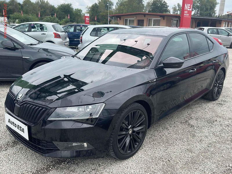 Škoda Superb (2017) 2.0TDi 4x4, ČR, DSG, bixen - fotka 3 z 23