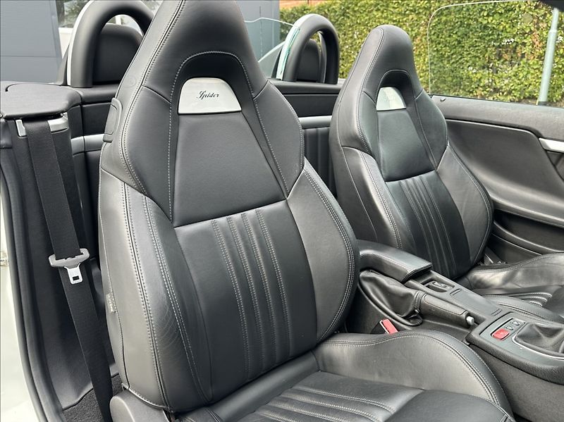 Alfa Romeo Spider 2,2 JTS 185PS  Exclusive - fotka 23 z 48