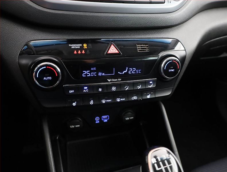 Hyundai Tucson (2016) 1.7 CRDi, Navi, Tempomat - fotka 10 z 18