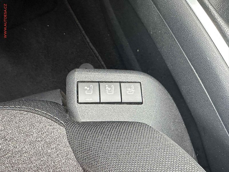 Citroën C4 Picasso (2018) 1.6 HDI, AC, temp. - fotka 20 z 23