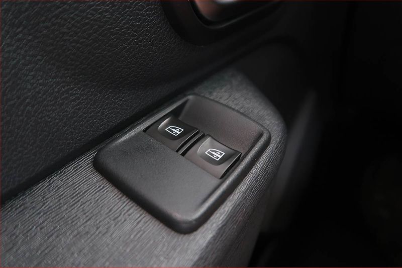 Dacia Dokker (2019) Stepway 1.6 SCe, 5Míst, ČR - fotka 17 z 18
