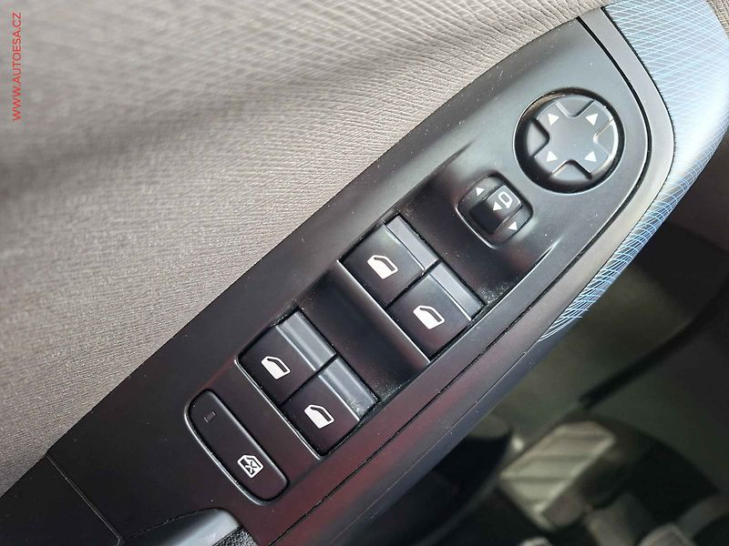 Citroën C4 Picasso (2018) 1.6 HDi, ČR, AC, TZ, kamera - fotka 15 z 19