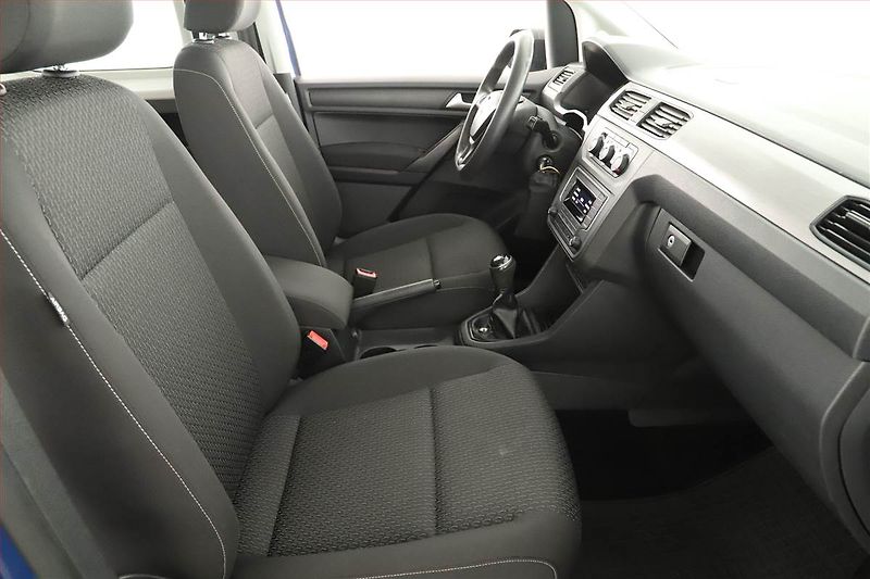 Volkswagen Caddy (2018) 2.0 TDI, 5Míst, ČR - fotka 7 z 11