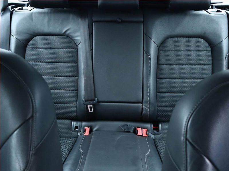 Volkswagen Golf (2015) 1.6 TDI, Automat, Navi - fotka 8 z 14