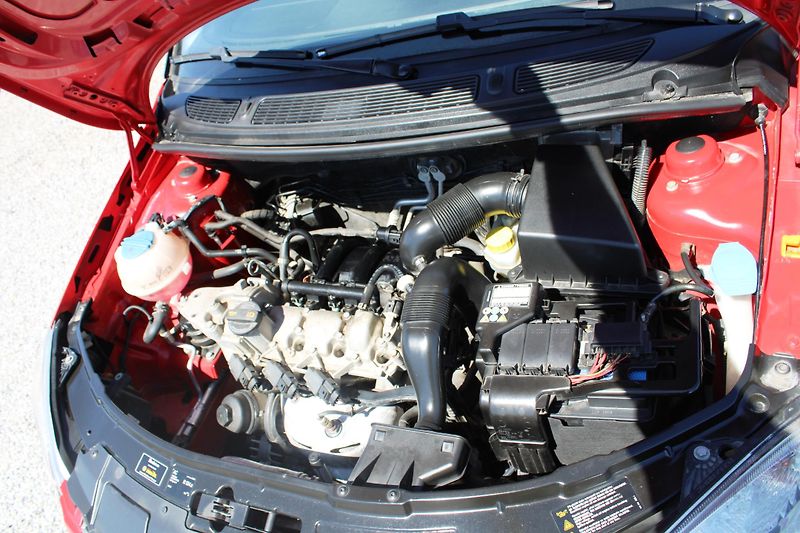 Škoda Fabia (2008) 1,2i SPORT KLIMA EL.OKNA - fotka 16 z 16
