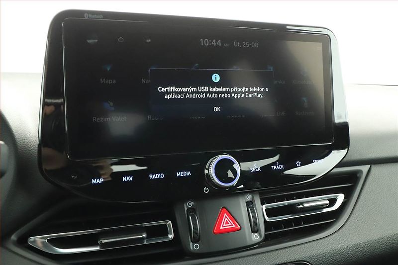 Hyundai i30 (2023) N-Line 1.5 T-GDI - fotka 18 z 20