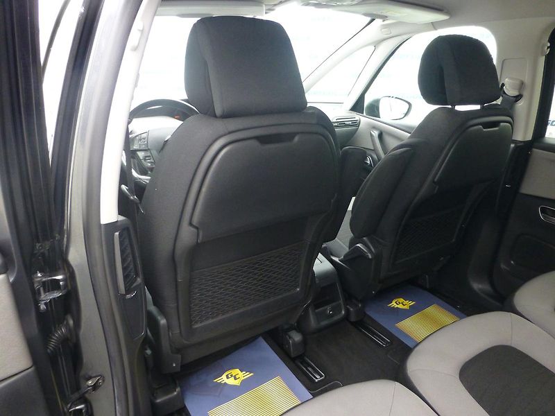 Citroën C4 Picasso (2016) 1,6HDI*NAVI*KAMERA**EXCLUSIV* - fotka 17 z 29