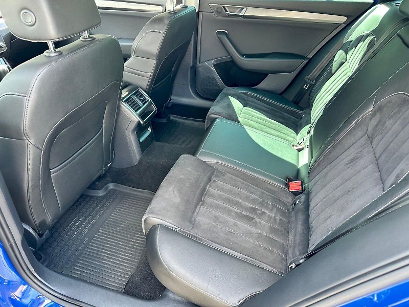 Škoda Superb (2021) 1.5 TSI 110kW ACT Style Combi - fotka 23 z 26