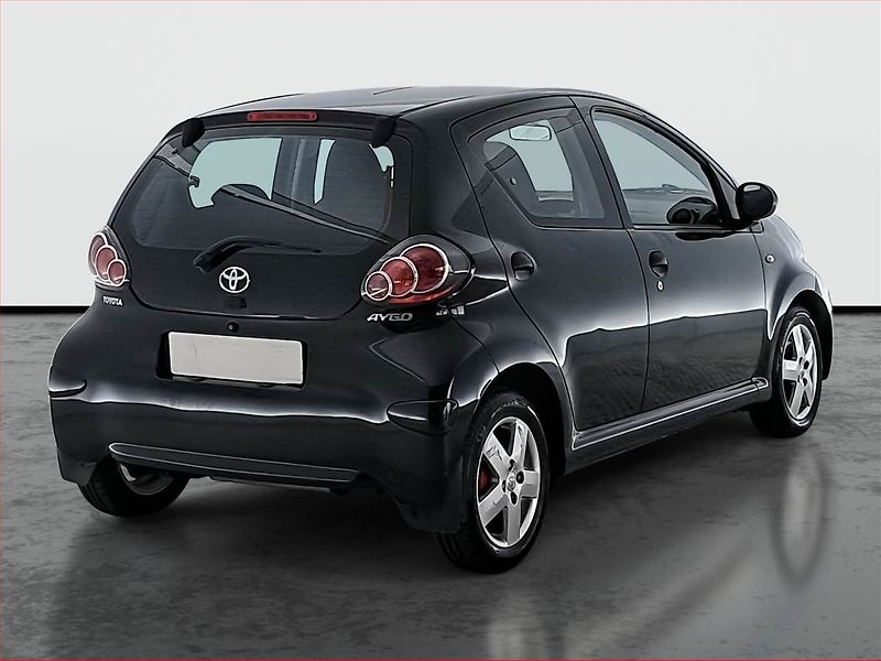 Toyota Aygo (2011) 1.0 VVT-i, po STK - fotka 5 z 15