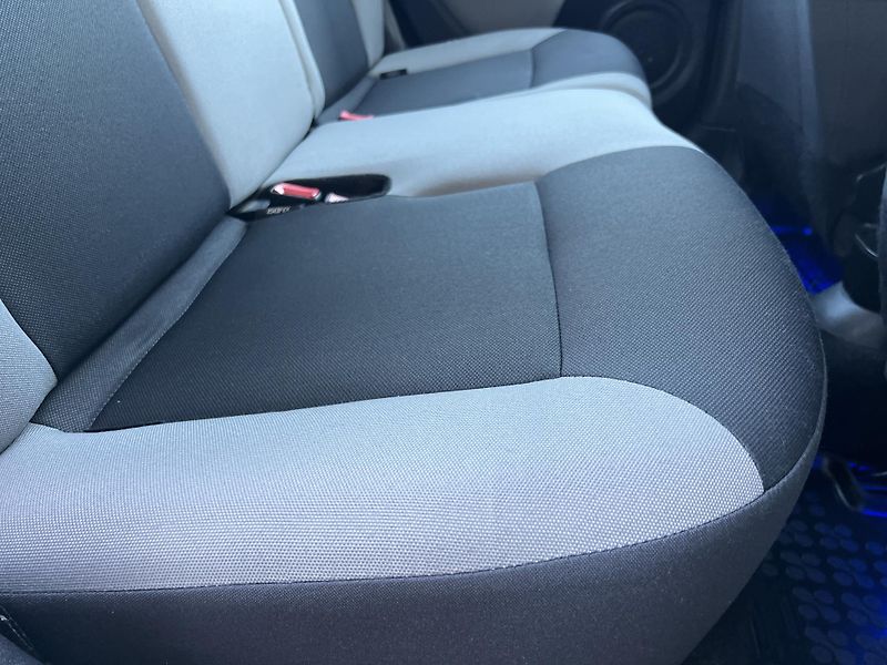 Renault Clio 1.2i 16v KLIMA KOUPENO V ČR - fotka 23 z 34