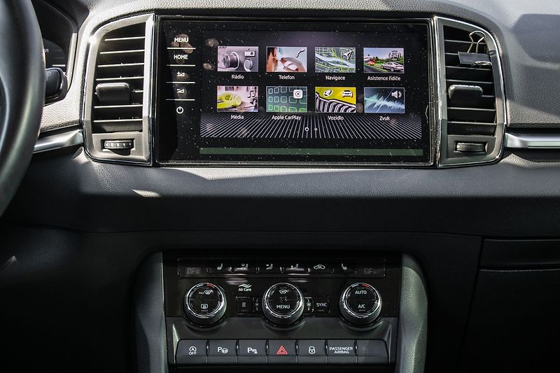 Škoda Karoq 2.0 TDi DSG 4x4 Style Plus Web - fotka 12 z 27