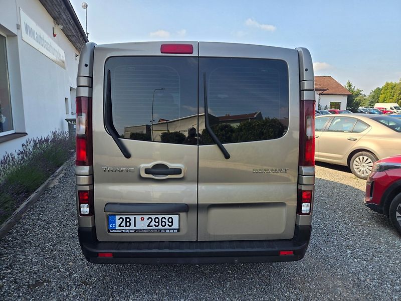 Renault Trafic (2020) 1.6 DCi 8.místné,nové CZ LONG - fotka 4 z 21