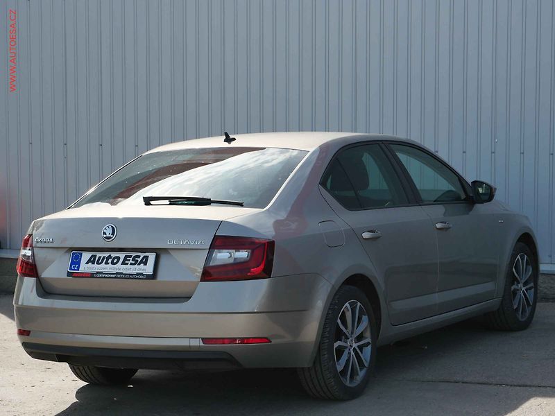 Škoda Octavia (2017) 1.4 TSi, Drive, DSG, LED, - fotka 4 z 28