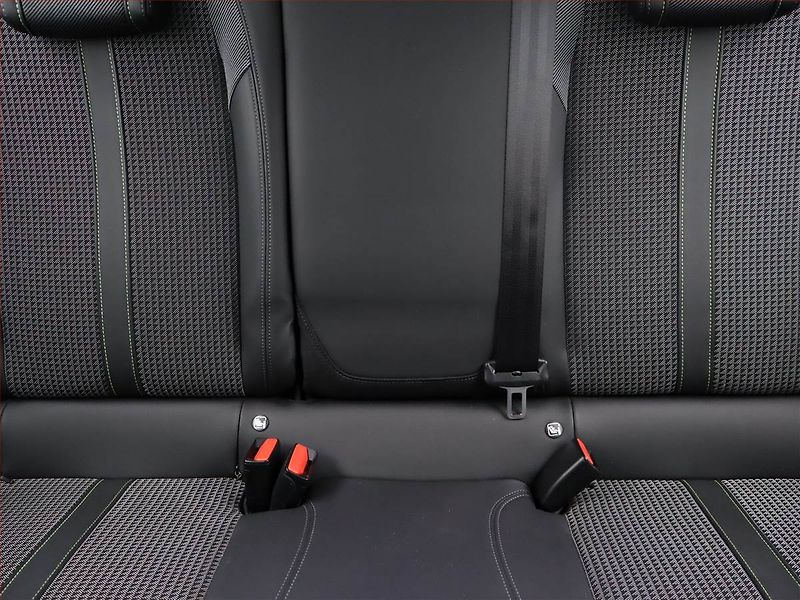 Peugeot 2008 (2021) GT Line 1.2 PureTech, Automat - fotka 8 z 22