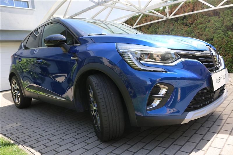 Renault Captur (2020) 1,6 Intens E-TECH Plug-in - fotka 5 z 71